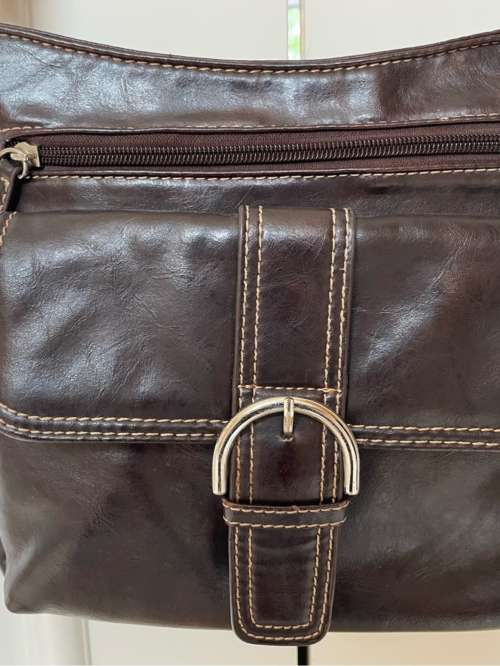 Minelli Italy Brown Crossbody Bag Buckle Front Multi Pocket Purse